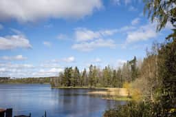 https://storage.googleapis.com/homestra-images/property-image-5b739b9c-b943-43f3-8b59-9e7c8c97c8b3-1752342328.jpg
