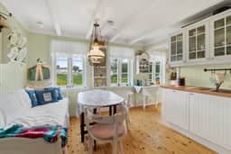 https://storage.googleapis.com/homestra-images/property-image-5d164e76-24d8-4b67-a330-8df26a511fdc-1752523276.jpg