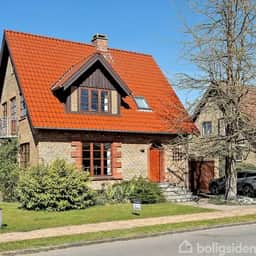 https://storage.googleapis.com/homestra-images/property-image-5ef39e4c-7a2a-4dc4-8a18-122da2e240a2-1790508096.jpg