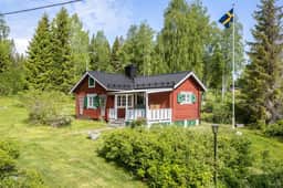 https://storage.googleapis.com/homestra-images/property-image-5f9febad-5a99-4c4e-9e63-1c5592d2fd83-1749590820.jpg