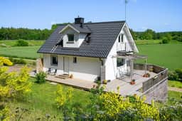 https://storage.googleapis.com/homestra-images/property-image-600ac235-c49a-4fac-ad77-1d5691ecd4fa-1750018562.jpg