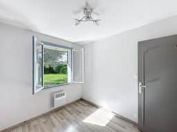 https://storage.googleapis.com/homestra-images/property-image-604fe478-b0a9-4ff0-940e-2baa27694c4f-1760275019.jpg
