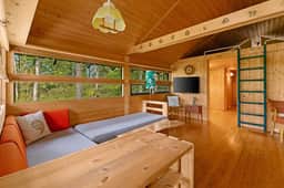 https://storage.googleapis.com/homestra-images/property-image-63cdff65-9dac-4951-b35e-3ab403eff64f-1757015562.jpg