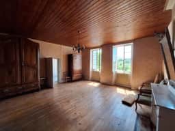https://storage.googleapis.com/homestra-images/property-image-63d74259-7d86-4634-b8db-95ebe2803e53-1757239919.jpg