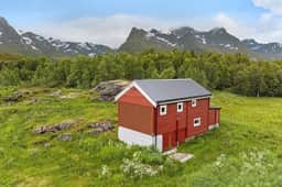 https://storage.googleapis.com/homestra-images/property-image-662cf0b6-5991-4f3a-ae46-d55f8777f1be-1755444773.jpg