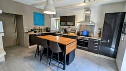 https://storage.googleapis.com/homestra-images/property-image-66ae0266-cf05-40de-9ab0-9770088564a7-1755429363.jpg