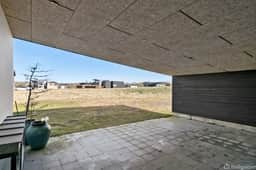 https://storage.googleapis.com/homestra-images/property-image-68c8ff3b-2851-4552-8094-715e41bccbf6-1747161861.jpg