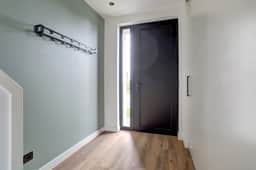 https://storage.googleapis.com/homestra-images/property-image-6af30e4f-f778-4462-9bc9-e022bb549cc3-1751721091.jpg