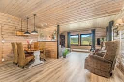 https://storage.googleapis.com/homestra-images/property-image-6eefd5bd-57c8-4cf5-8d71-f4c432a8b266-1752696465.jpg
