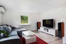 https://storage.googleapis.com/homestra-images/property-image-6f6687f9-f59f-48d3-977d-3fff884c4e2a-1757015549.jpg