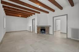 https://storage.googleapis.com/homestra-images/property-image-70aaa8de-945e-41dc-b0bc-bbd31aa436c3-1755951186.jpg