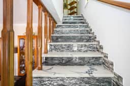 https://storage.googleapis.com/homestra-images/property-image-728e3dd6-926e-4994-9913-31a3c06bde0d-1792864408.jpg