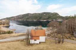 https://storage.googleapis.com/homestra-images/property-image-7330bb26-8bdc-4457-abbf-716e32425e93-1777762090.jpg