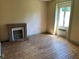 https://storage.googleapis.com/homestra-images/property-image-74271dc5-9f73-49f8-9235-1f5c154f4059-1752946688.jpg