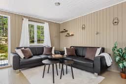 https://storage.googleapis.com/homestra-images/property-image-7434ec99-6860-4236-8ea6-550ce9bd3d6e-1747159933.jpg