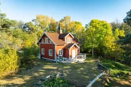 https://storage.googleapis.com/homestra-images/property-image-76b9a577-45fe-4f2b-b63d-8a5bc9bb5675-1751740288.jpg