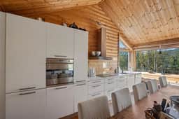 https://storage.googleapis.com/homestra-images/property-image-7821ed44-caf7-4d11-94b7-ad4cd598b7f8-1759860782.jpg