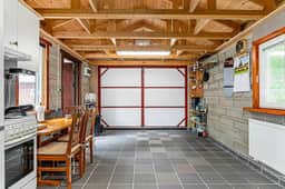 https://storage.googleapis.com/homestra-images/property-image-7a3c9b9a-3f5e-459b-abe9-b45131c81b77-1753976340.jpg