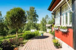 https://storage.googleapis.com/homestra-images/property-image-7c94954e-4fa6-47e5-8d44-e59c9369b27e-1747332183.jpg