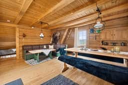 https://storage.googleapis.com/homestra-images/property-image-7cad4b66-0565-40d8-b80a-6454fff1910e-1747851058.jpg