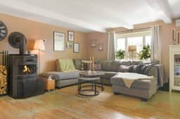 https://storage.googleapis.com/homestra-images/property-image-7dff855b-978c-4776-ab7d-261f501adfea-1760208071.jpg
