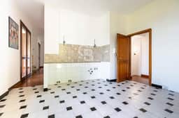 https://storage.googleapis.com/homestra-images/property-image-7f0b6e34-e6fd-42dc-8c91-7e4385411062-1748774869.jpg