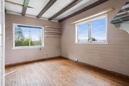 https://storage.googleapis.com/homestra-images/property-image-7f37f000-1790-4ed9-af25-a9f72cdef1e7-1746971950.jpg