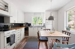 https://storage.googleapis.com/homestra-images/property-image-80bd6923-162a-4448-ae43-7e1d5ff59f86-1749394618.jpg