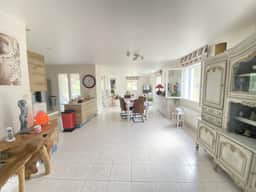 https://storage.googleapis.com/homestra-images/property-image-81511651-90f0-4455-b297-9588dfe0a881-1755365000.jpg