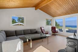 https://storage.googleapis.com/homestra-images/property-image-8483955c-2dd7-414a-8468-736c8783e442-1750519479.jpg