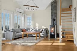 https://storage.googleapis.com/homestra-images/property-image-85c0d221-486e-4e00-b618-33fadce53014-1759862255.jpg