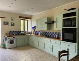 https://storage.googleapis.com/homestra-images/property-image-8620209c-7178-4c11-89a6-15147e815edb-1747851029.jpg