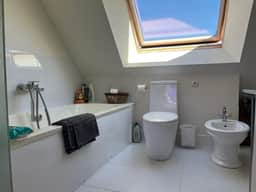 https://storage.googleapis.com/homestra-images/property-image-895bd077-5286-4efd-80f4-7cb1099672ee-1788019384.jpg