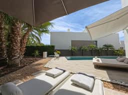 https://storage.googleapis.com/homestra-images/property-image-896eb4e3-89bd-48be-8124-bb92a11f2226-1760207949.jpg