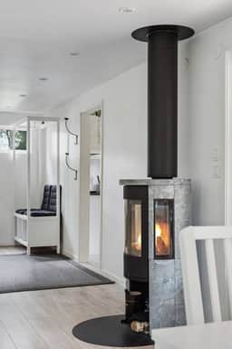 https://storage.googleapis.com/homestra-images/property-image-8994722b-4069-4934-8c0b-4afcad45d87f-1757015551.jpg