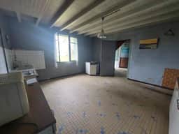https://storage.googleapis.com/homestra-images/property-image-8a34949c-232b-4cce-a6b9-0b8a75416055-1750416988.jpg