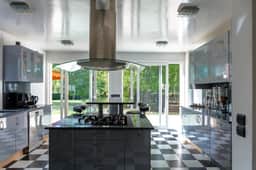 https://storage.googleapis.com/homestra-images/property-image-8d3604c8-81ff-41e3-b0a1-79a774ec1e44-1746641403.jpg