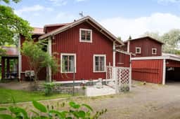 https://storage.googleapis.com/homestra-images/property-image-8e29c18d-ed76-4dc5-8899-4b440691d5f0-1790508114.jpg