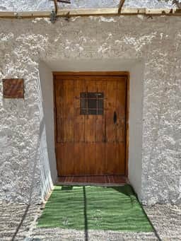 https://storage.googleapis.com/homestra-images/property-image-8f6050b1-c0f2-4207-9f93-7afdecfeee19-1786906587.jpg