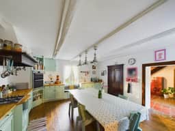 https://storage.googleapis.com/homestra-images/property-image-920c7dac-5ca8-4673-be64-a719235194cd-1751795513.jpg