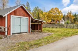 https://storage.googleapis.com/homestra-images/property-image-93991ecb-d9bd-4289-bd41-04929691d022-1760725381.jpg