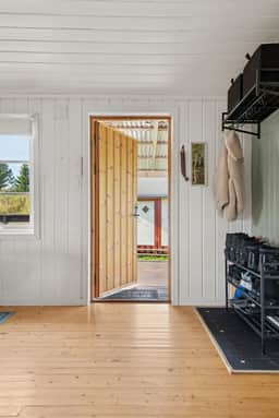https://storage.googleapis.com/homestra-images/property-image-94457ffb-6d65-453e-b62e-beaf41ba5cb5-1759342686.jpg