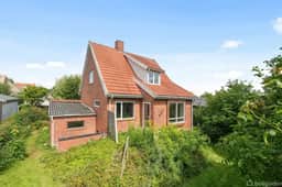 https://storage.googleapis.com/homestra-images/property-image-948c3ee2-ba1e-46a1-95e6-5ae31c69dd58-1759947107.jpg
