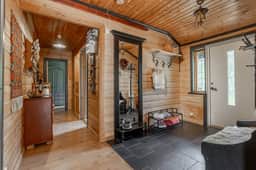 https://storage.googleapis.com/homestra-images/property-image-94cf7ff4-0134-48fa-ae38-d8e98e7bc8b2-1759577148.jpg