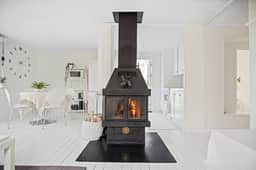 https://storage.googleapis.com/homestra-images/property-image-950c1bfc-fca8-486f-bcea-558b9097efe4-1760725475.jpg