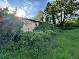 https://storage.googleapis.com/homestra-images/property-image-953e13c1-809d-4c38-8b15-623151f45071-1760633399.jpg