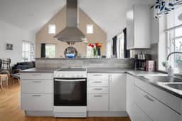 https://storage.googleapis.com/homestra-images/property-image-966033b0-04b7-4600-a4e5-35fc38d9c631-1750598419.jpg