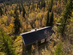https://storage.googleapis.com/homestra-images/property-image-979b3708-c9b8-49b7-ab41-4ce5a357e779-1759579085.jpg
