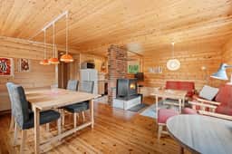 https://storage.googleapis.com/homestra-images/property-image-9809ce01-46f0-4a1b-ab74-67ee5611ffa5-1746546852.jpg