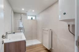 https://storage.googleapis.com/homestra-images/property-image-981d8b5d-2c92-440d-8918-5c169c98102a-1751721089.jpg